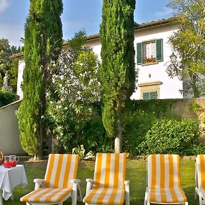 Serena & Dependances Villa